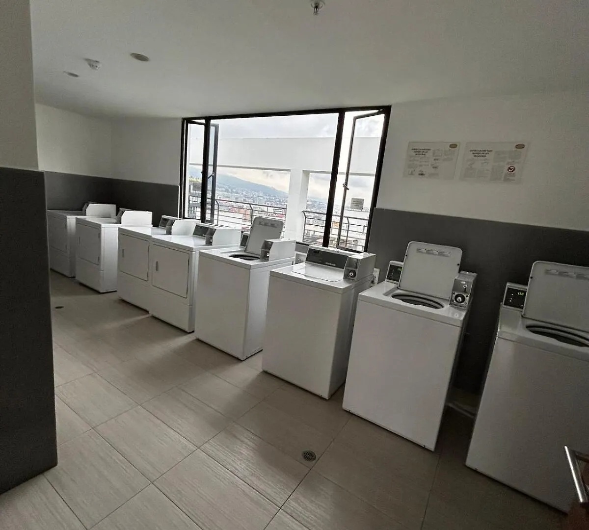 Beautiful And Comfortable Apartment In Quito Ecuador